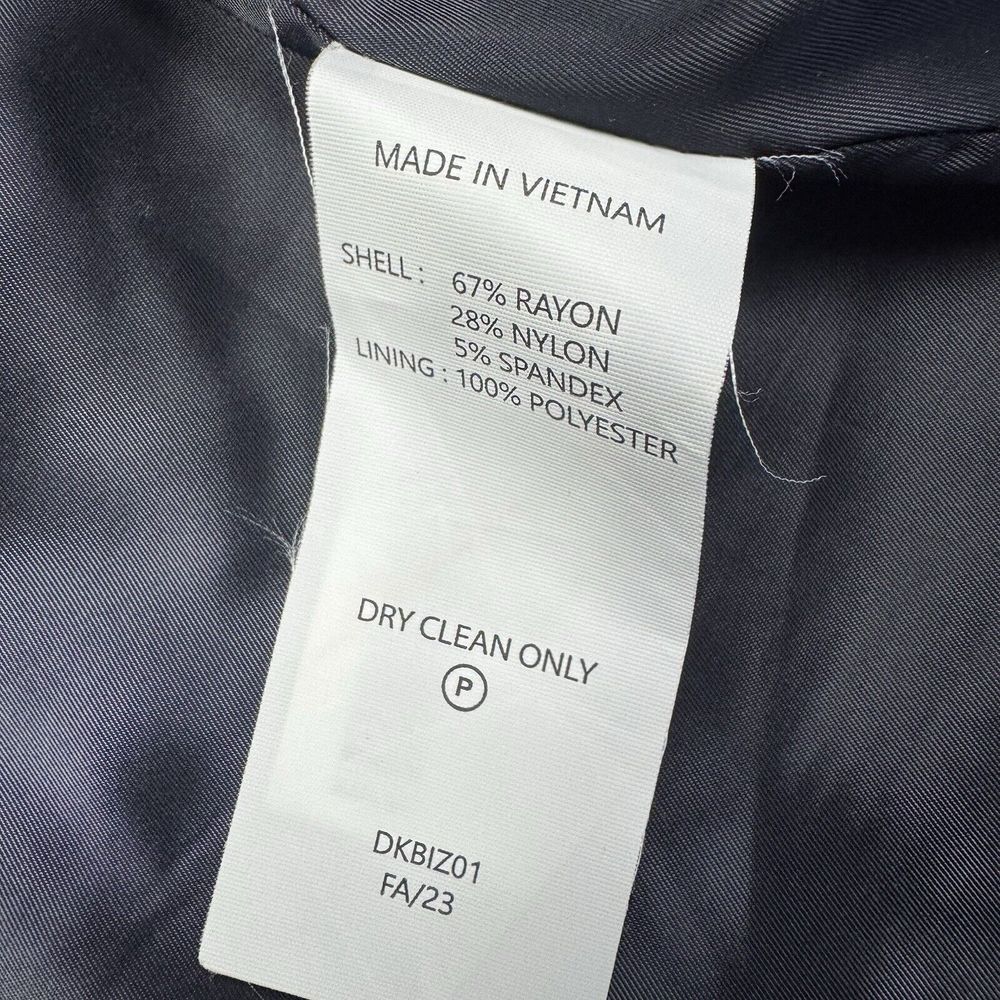 Quince Navy Blazer - Picture 8 of 11